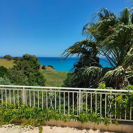 Kalamies - Secluded Skala (Kefalonia)