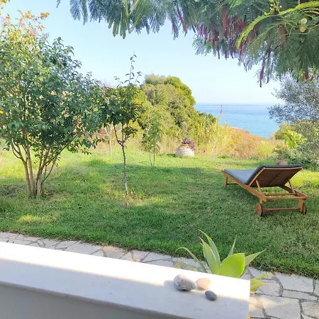 Kalamies - Secluded *